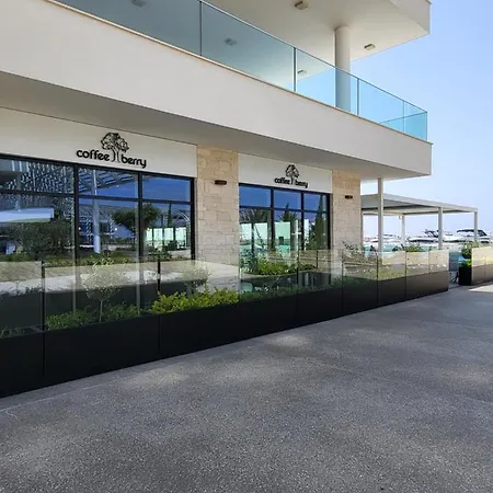 Joia * איה נאפה