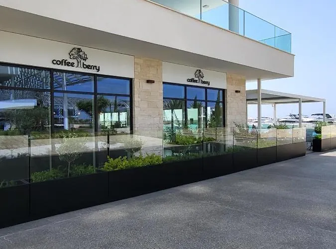 Joia * Αγία Νάπα